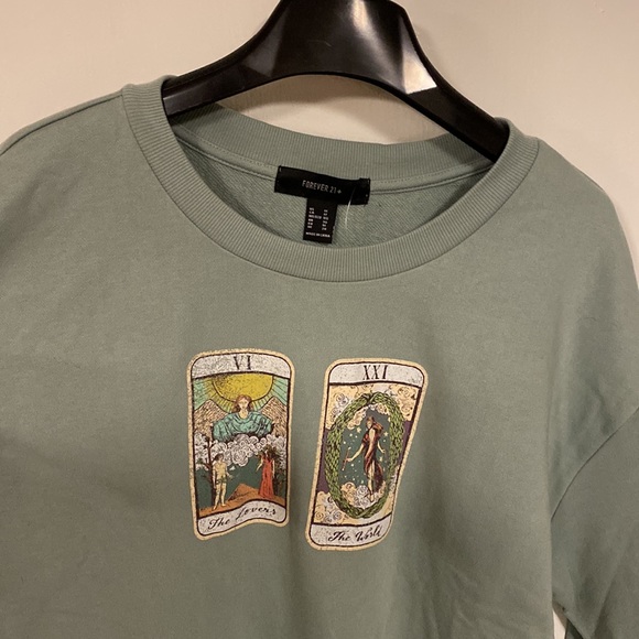 Forever 21 crewneck - Picture 3 of 9